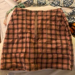 brown plad skirt